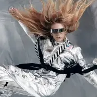 無重力ファッション撮影