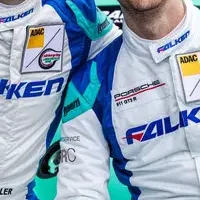 FALKEN耐久シリーズで優勝