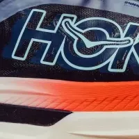 HOKA新シューズ登場