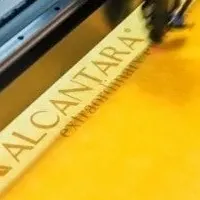 ALCANTARA®の魅力