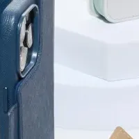 2WAY仕様のiPhoneケース