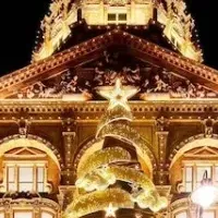 ロロ・ピアーナがハロッズで魔法の祭典